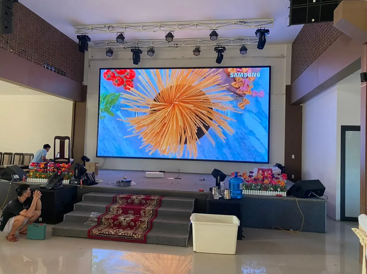 Khi Nao Khong Nen Su Dung Man Hinh Led