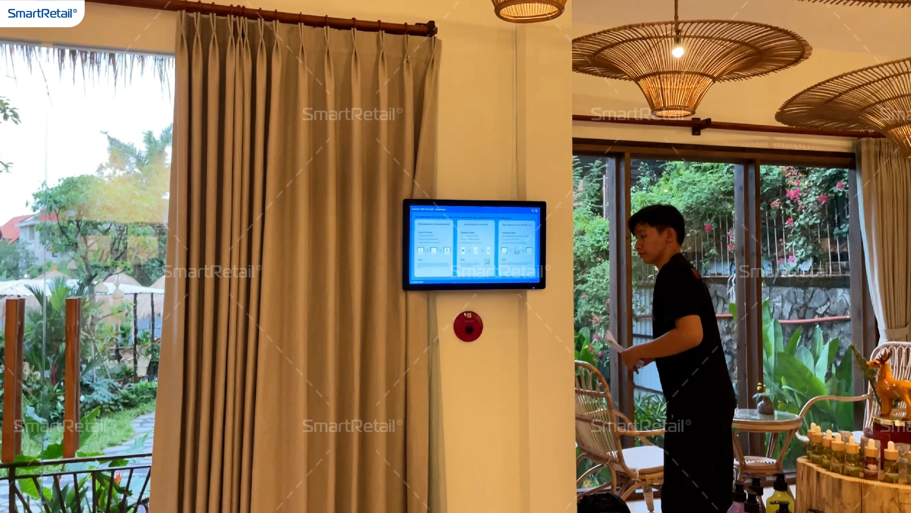 Dự Án Lắp đặt Màn Hình Treo Tường Tại Spa Bar 1