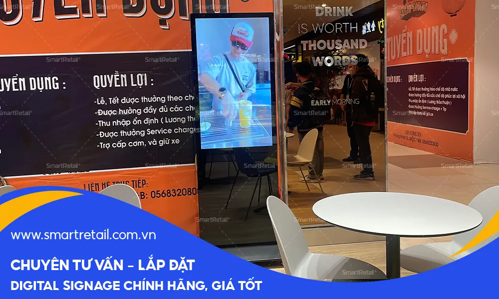 Sản phẩm màn hình chân đứng - Digital Signage 