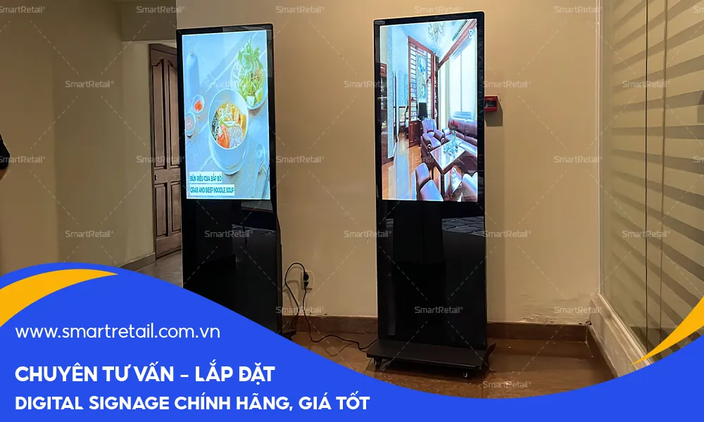Màn hình chân đứng 43 inch được lắp đặt tại sảnh khách hàng | SmartRetail 