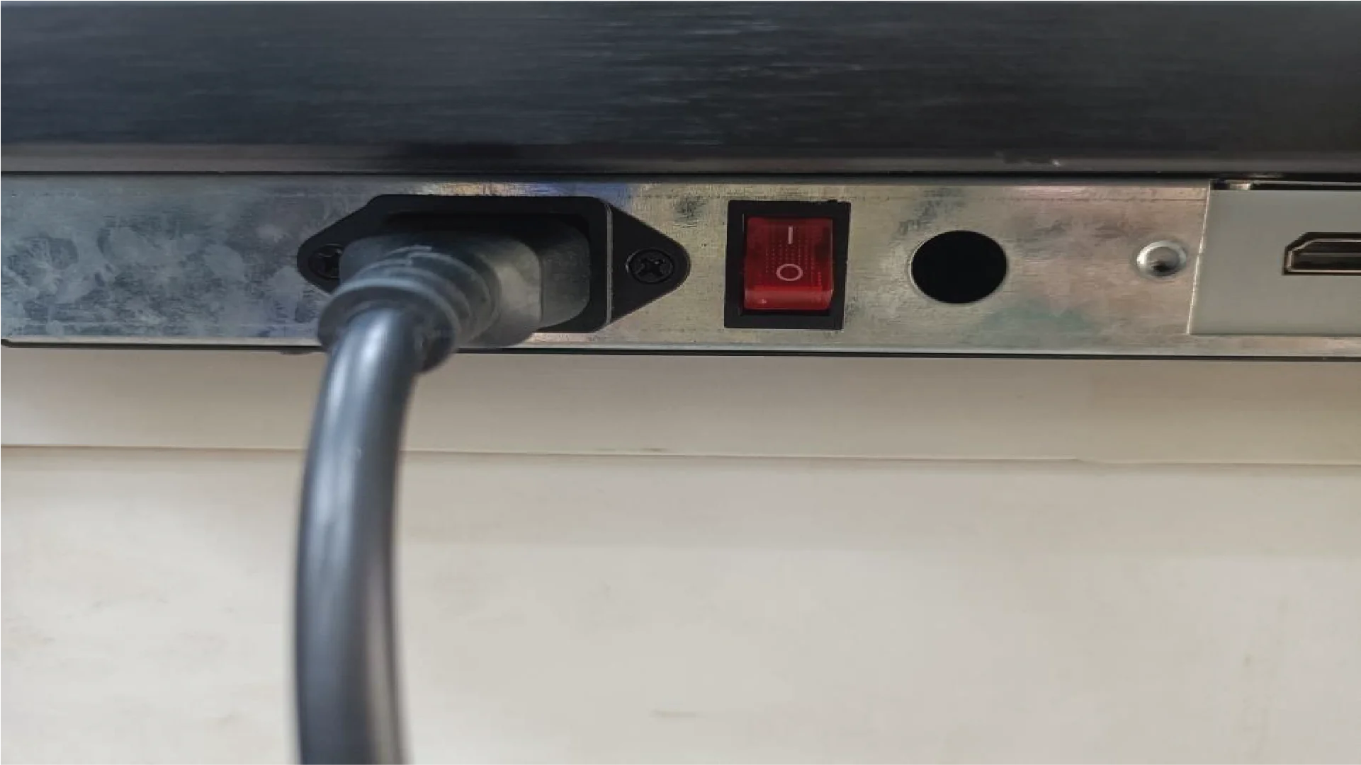 Hình ảnh khi thiết bị được cấp nguồn